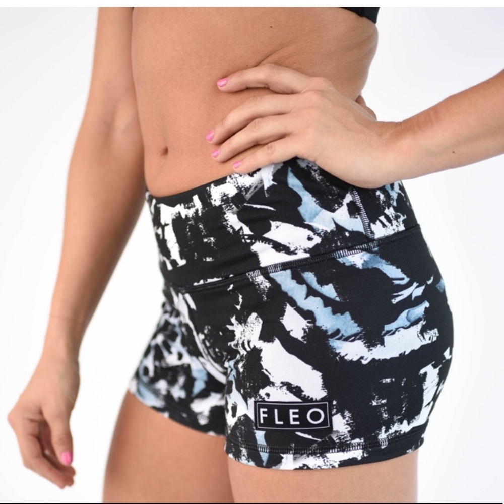 Fleo shorts - hint of blue